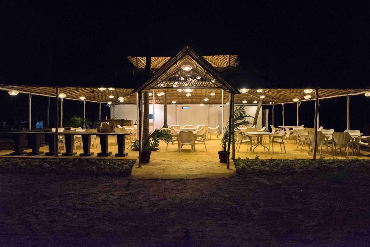 Mandrem Village Resort Exterior photo