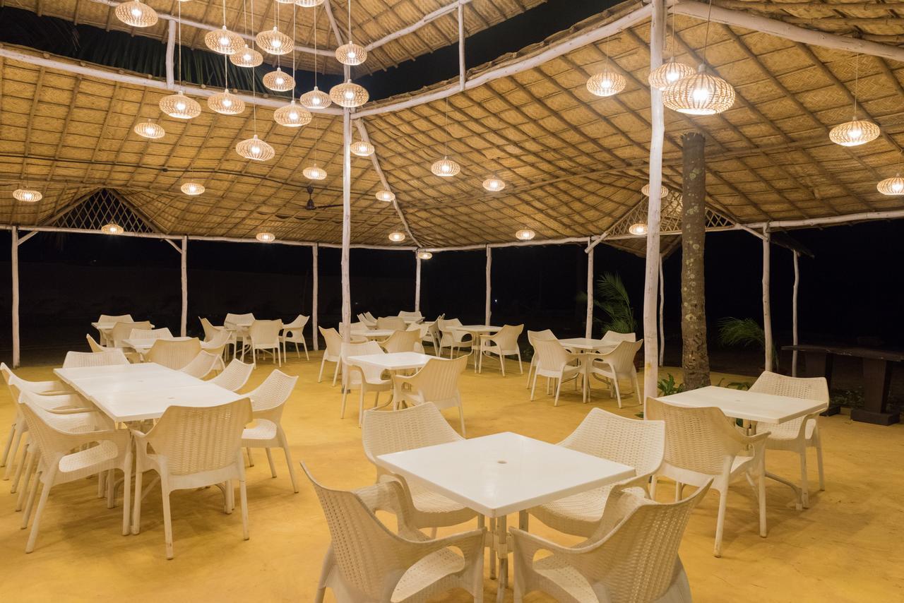 Mandrem Village Resort Exterior photo