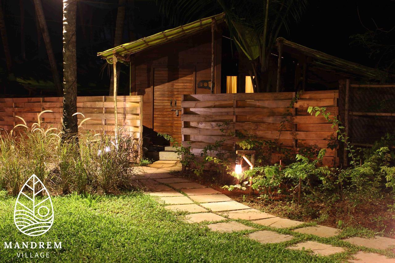 Mandrem Village Resort Exterior photo